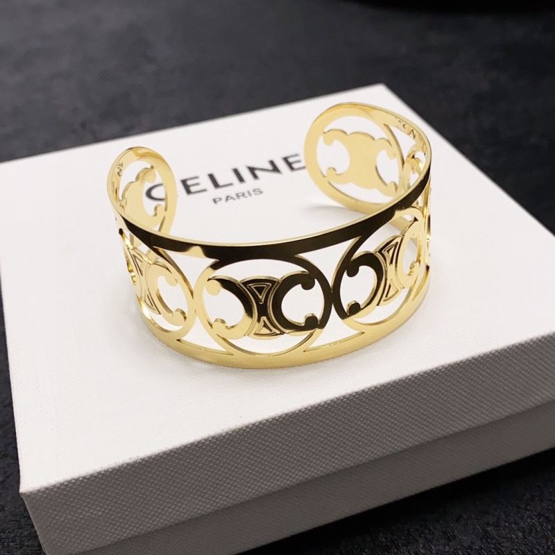 Ce1i*e bracelets